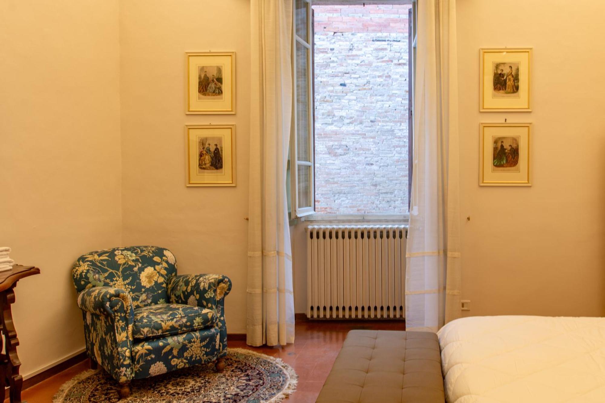 Maggiore Suite - Piazza IV Novembre เปรูจา ภายนอก รูปภาพ